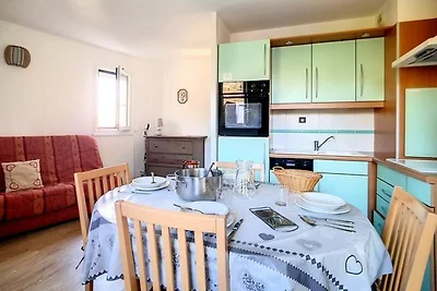 Geräumiges Apartment · Direkter Zugang zur Sk...