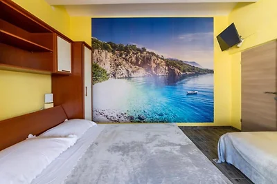 Apartments Ribarević - Three Bedroom Apartmen...