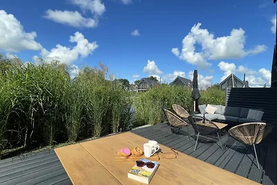 Villa mit privater Terrasse