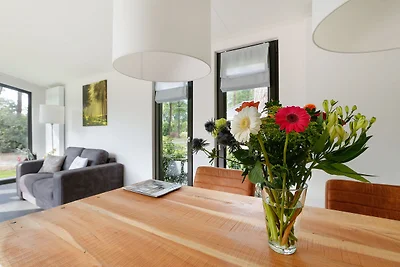 Entworfen Chalet mit Smart TV, neben BOS