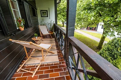 Rustic and Radiant Retreat Apartments with Te...