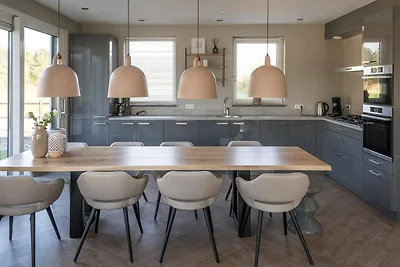 Luxuriöse Villa in Nordholland mit Garten
