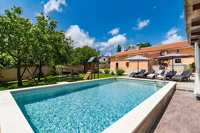 Charmante Villa mit privatem Schwimmbad