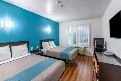 1 Queen -bett | Master Suite, Micfridge, S