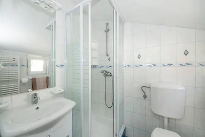 Bertie's Lodge - Standard Two Bedroom Apartme...