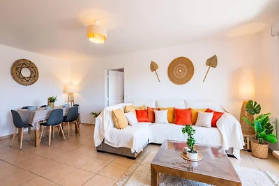 Apartment in Saint-Raphaël in Strandnähe