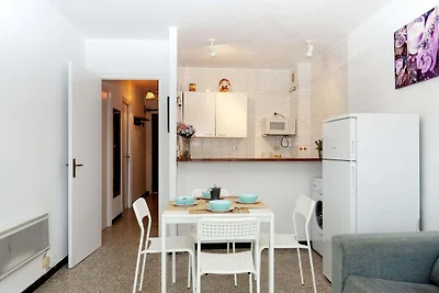 Komfortable Wohnung in Roses mit Poolblick