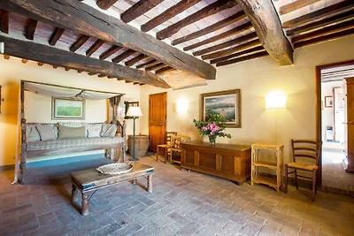 Ruhiges Ferienhaus in Ponsacco mit Pool