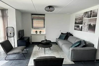 Spectaculaire villa aan het meer