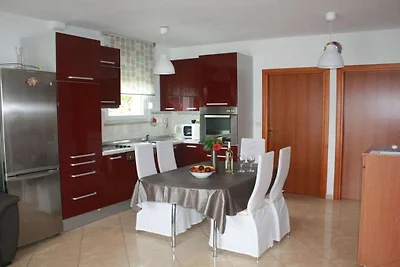 Ferienwohnung mit 2 Schlafzimmer