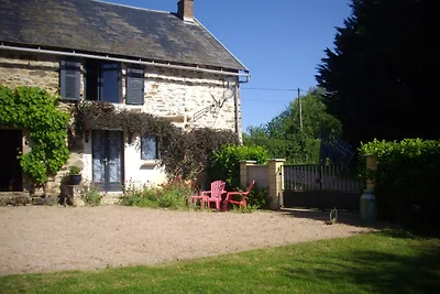 Ferienhaus in Teilhet bei Chateau Rocher