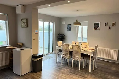 Haus in Spiddal nahe An Trá Mhór Strand