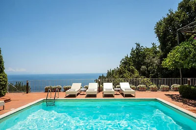 Villa ad Amalfi con piscina e vista mare