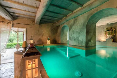 Casale in stile toscano a Capannori