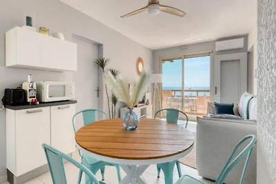 Apartment in Le Lavandou mit Meerblick