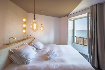 Apartment in Landéda with Beachfront Views