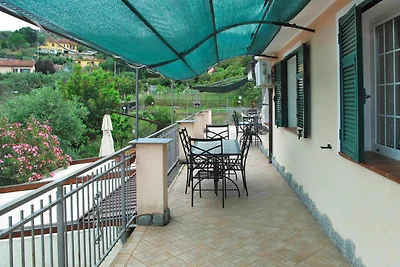 Appartamento a Imperia con piscina...