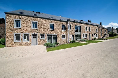 Geräumiges Ferienhaus in Bourseigne-Neuve