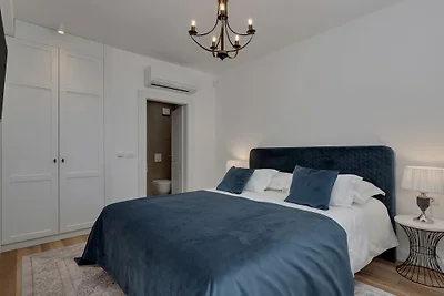 Ferienhaus in Makarska mit Schwimmbecken