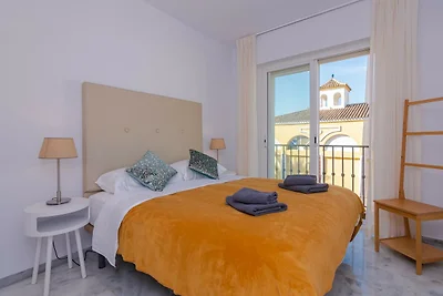 Beachside Penthouse with Rooftop Terrace &...