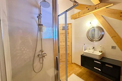 Chalet in Sainte Catherine in der Nähe der Pi...