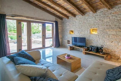 Villa a Pazin con piscina