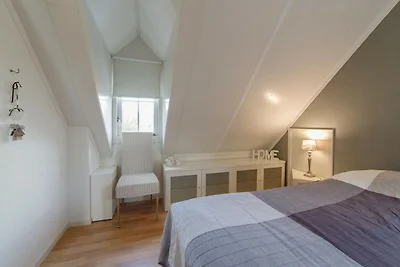 Geräumiges Ferienhaus in Strandnähe