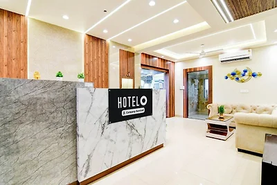 Super Townhouse Kaikhali vicino all'aeroporto