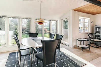 6 Personen Ferienhaus in Væggerløse