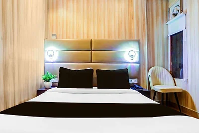 Super Hotel O Vivekanand Marg