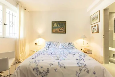 Häuser & Villen für 12 Personen