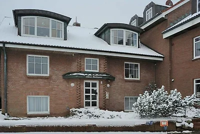 "Strandschoonheid" in het huis van Buttnase