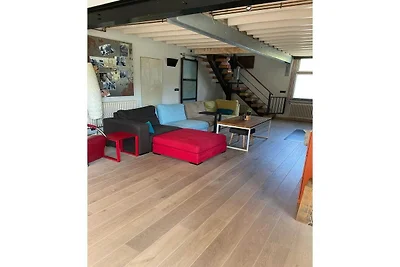 Ferienhaus mit Pool und großem Garten