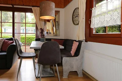 Spokojny, parterowy, drewniany domek