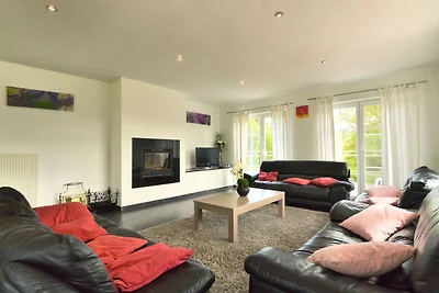 Ferienhaus in Lierneux mit eigenem Garten und...