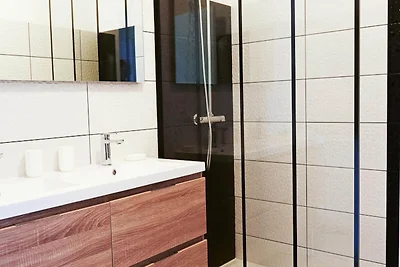 Apartment in Saint Gilles mit Meerblick