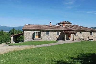 Villa in Poppi mit Schwimmbecken