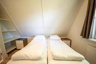 6-osobowy bungalow z widokiem na wodę
