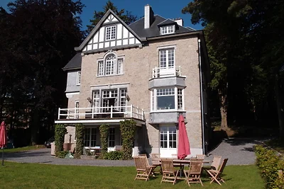Luxuriöse Villa in Spa mit Sauna