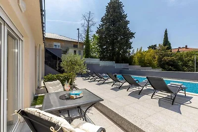 Appartamento a Dramalj con piscina