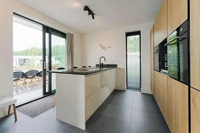 Luxuriöse Villa in der Nähe des Harderbos