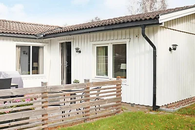 6 Personen Ferienhaus in LAHOLM-By Traum