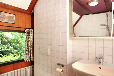 Geräumiges Ferienhaus in Eersel mit offenem...