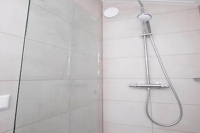 Luxuriöser Aufenthalt am Wasser Workum mit...