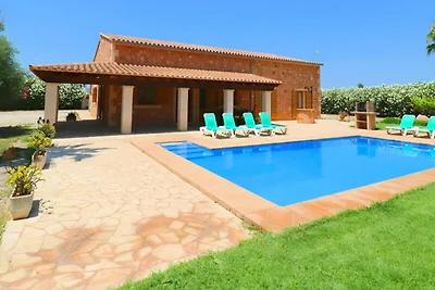 Haus in Campos mit Pool in der Nähe von Es...