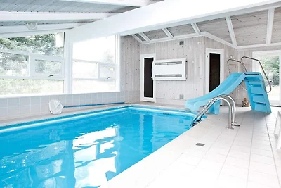 Oasis aislado con piscina