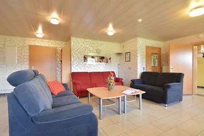 Ferienwohnung in Burg Reuland mit Wald