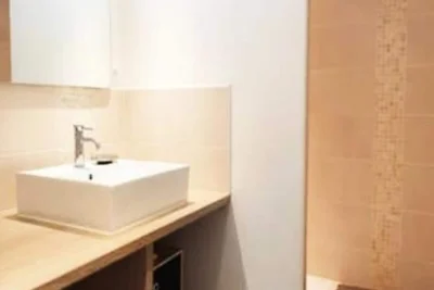 Place St Sauveur in piedi e comfort