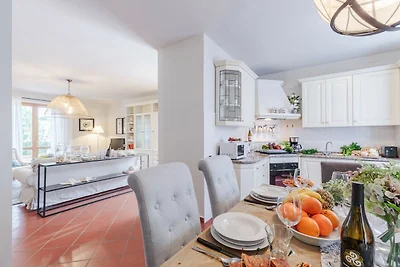 Villa in Marina nahe Strand