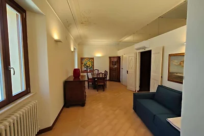 Wohnung in einem Dorf mit Swimmingpool